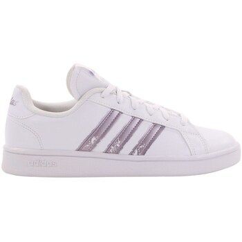 Grand Court Beyond  women's Shoes (Trainers) in White