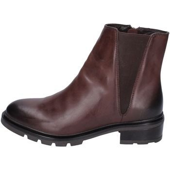 BC257  women's Low Ankle Boots in Brown