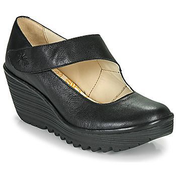YASI  women's Court Shoes in Black