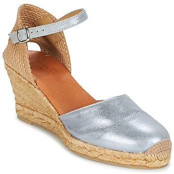 CASSIA  women's Sandals in Silver. Sizes available:7