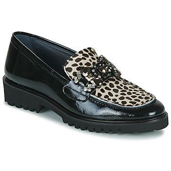 women's Loafers / Casual Shoes in Black