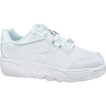 Majesty  women's Shoes (Trainers) in White
