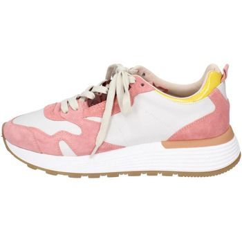BC795 3AS401-CR11  women's Trainers in Pink