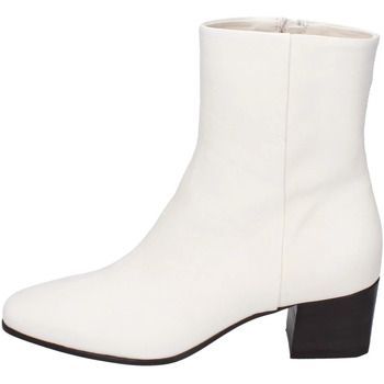 BC992  women's Low Ankle Boots in White