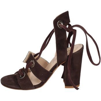 EZ22  women's Sandals in Brown