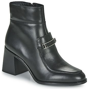 VIENA  women's Low Ankle Boots in Black