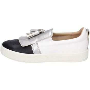 EY07  women's Loafers / Casual Shoes in White