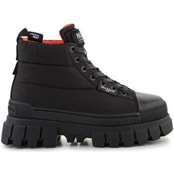 Revolt Boot Overcush  women's Shoes (High-top Trainers) in Black