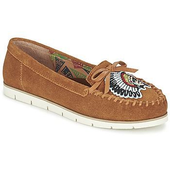 CHIEFTAIN  women's Loafers / Casual Shoes in Brown