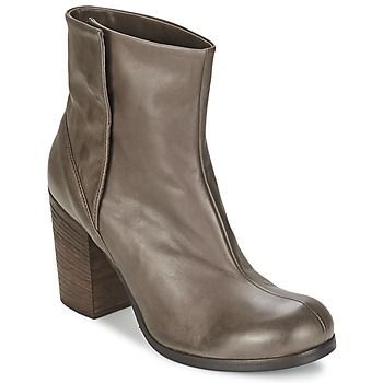 CAOBA  women's Low Ankle Boots in Brown