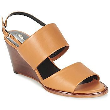 GUMI  women's Sandals in Brown