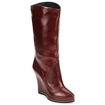 FD9737  women's Low Ankle Boots in Red