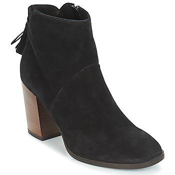 CARESSE  women's Low Ankle Boots in Black