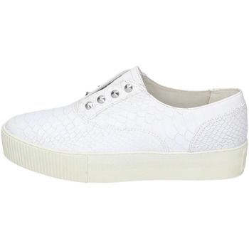 EY358  women's Loafers / Casual Shoes in White