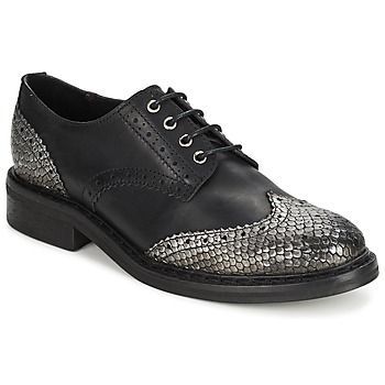 LESTER  women's Casual Shoes in Black