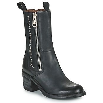 JAMAL STUDS  women's Low Ankle Boots in Black