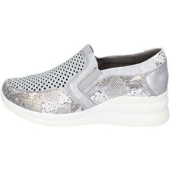EY352  women's Loafers / Casual Shoes in Silver