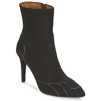 DARLING  women's Low Ankle Boots in Black