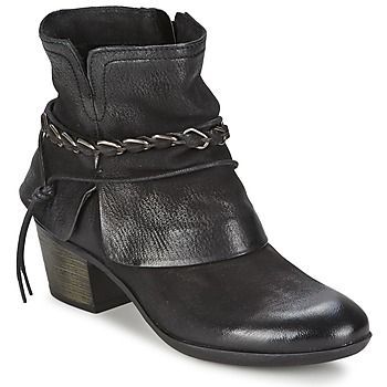 BAKKAR  women's Low Ankle Boots in Black. Sizes available:3.5