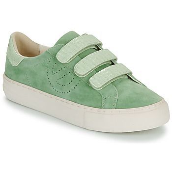 ARCADE STRAPS PERFOS  women's Shoes (Trainers) in Green
