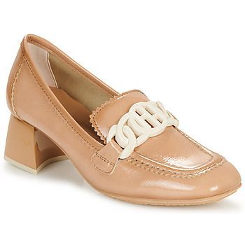 MALTA  women's Loafers / Casual Shoes in Beige
