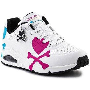 Crossing Hearts  women's Shoes (Trainers) in White