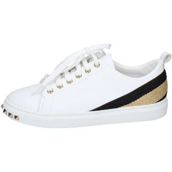 EY896  women's Trainers in White