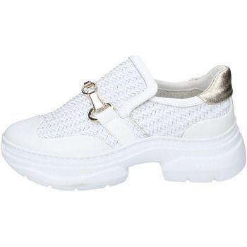 EY920  women's Trainers in White