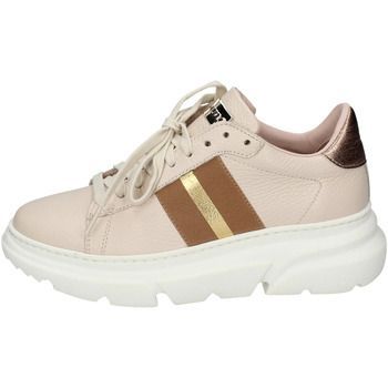EY946  women's Trainers in Pink