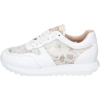 EY967  women's Trainers in White