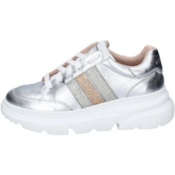 EX117  women's Trainers in Silver
