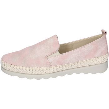 EX176 CHAPPIE SLIP ON  women's Loafers / Casual Shoes in Pink