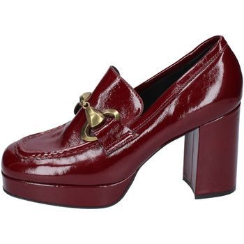 EX181  women's Loafers / Casual Shoes in Bordeaux