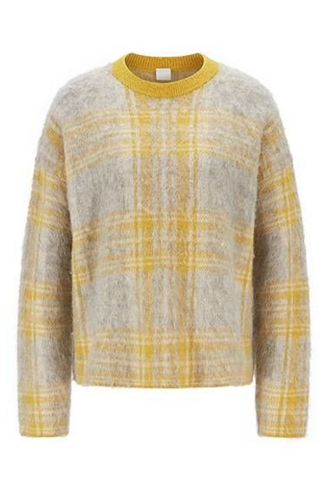 Relaxed-fit sweater in brushed check jacquard