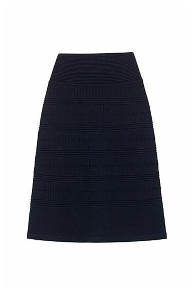A-line knitted skirt with all-over structure
