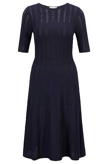 Wide-neck knitted dress with three-quarter sleeves