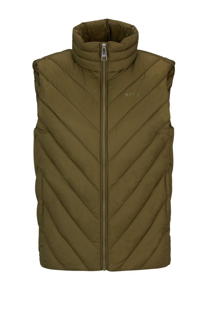 Water-repellent slim-fit gilet with quilting