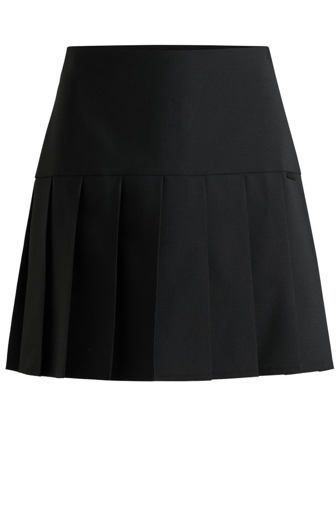 Pleated mini skirt in stretch fabric