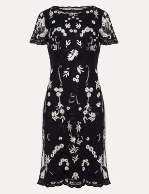 Womens Floral Embroidered Round Neck Shift Dress