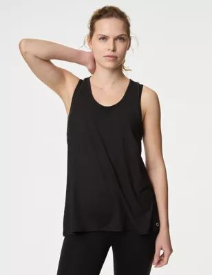 Womens Scoop Neck Relaxed Sleeveless Yoga Top