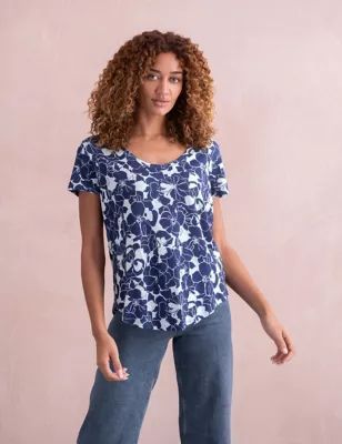 Womens Linen Blend Floral Scoop Neck T-Shirt