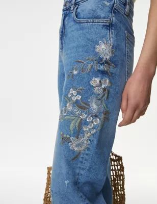Womens Boyfriend Embroidered Ankle Grazer Jeans