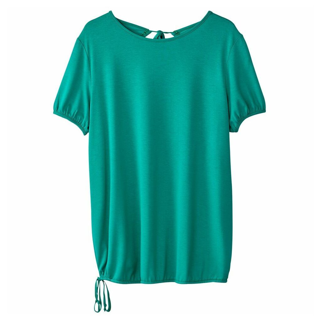 Short-Sleeved Crew Neck T-Shirt with Open Back