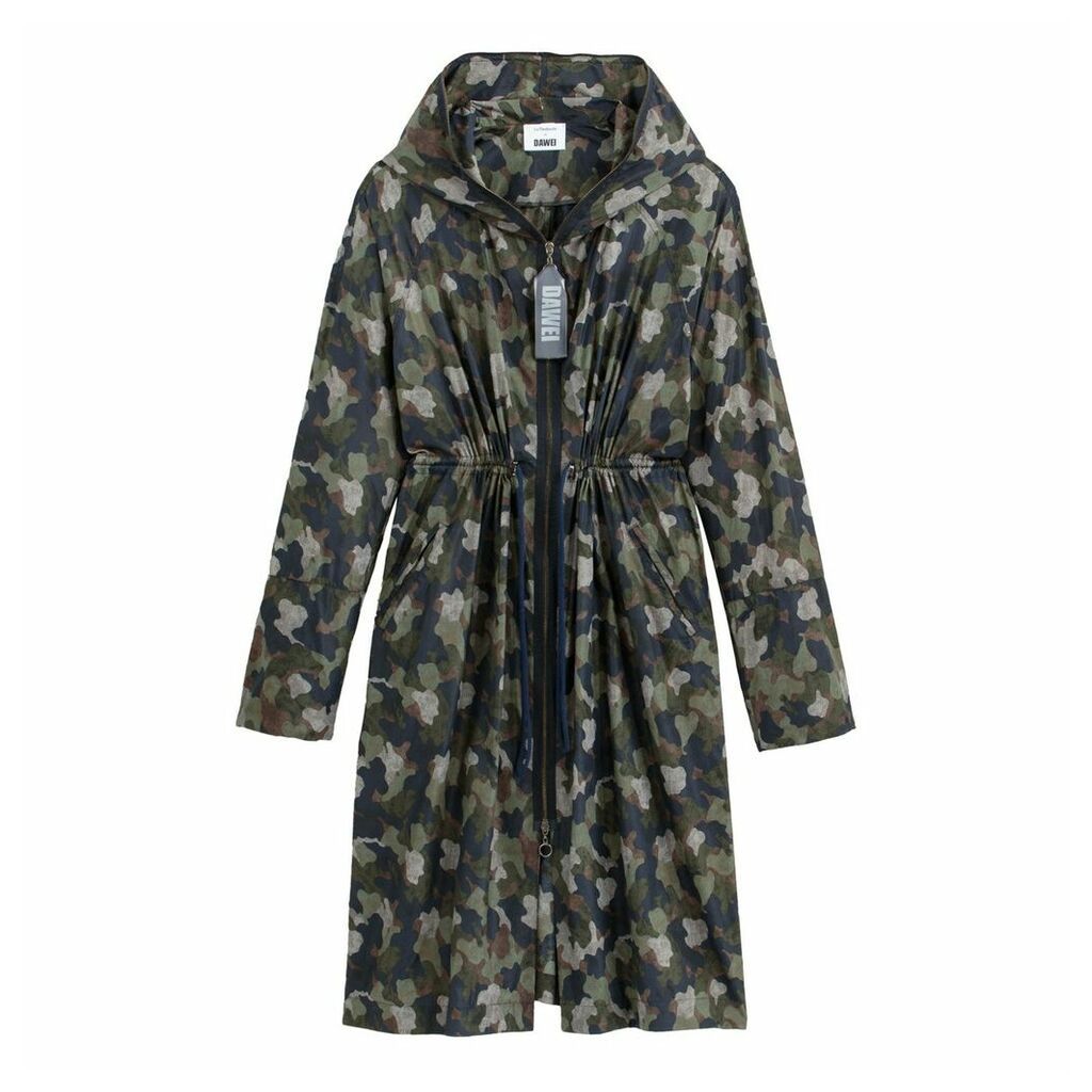 Lightweight Hooded Parka in Camouflage Print