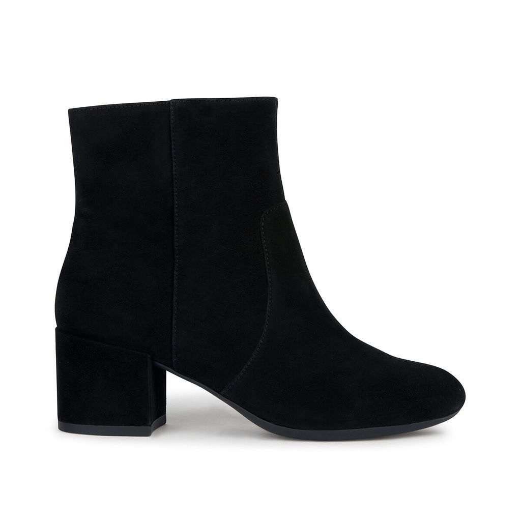 Eleana Breathable Ankle Boots in Suede with Block Heel