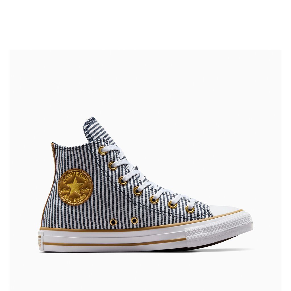 Chuck Taylor All Star Play On Fashion High Top Trainers in Canvas