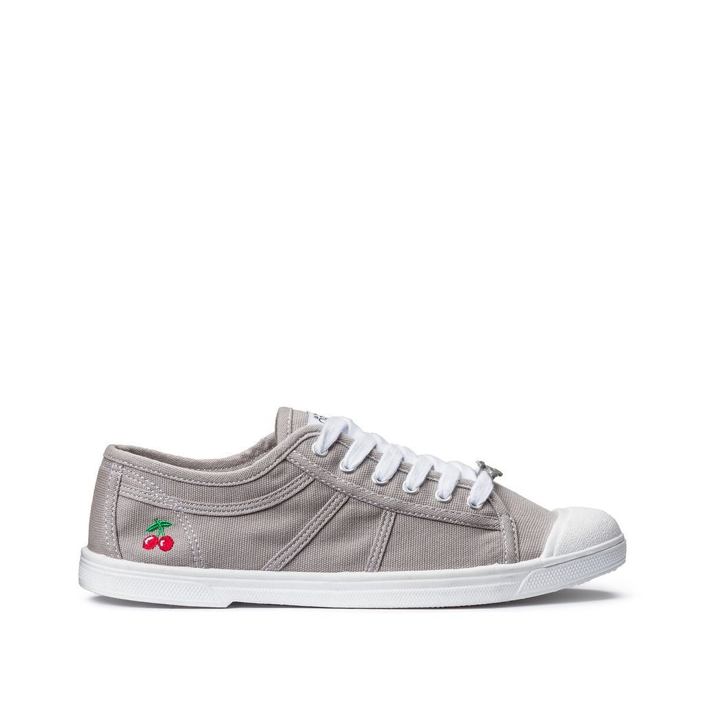 Basic 02 Canvas Trainers