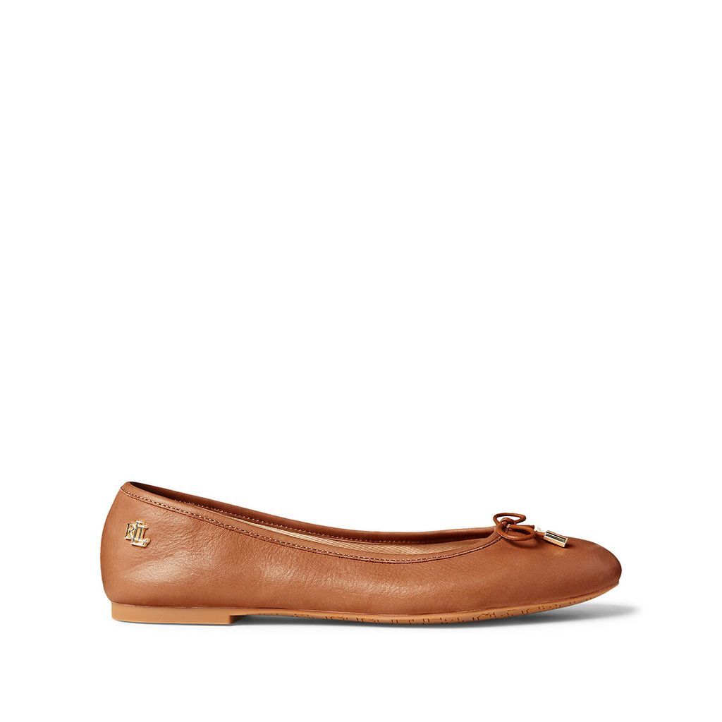 Leather Ballet Flats with Round Toe