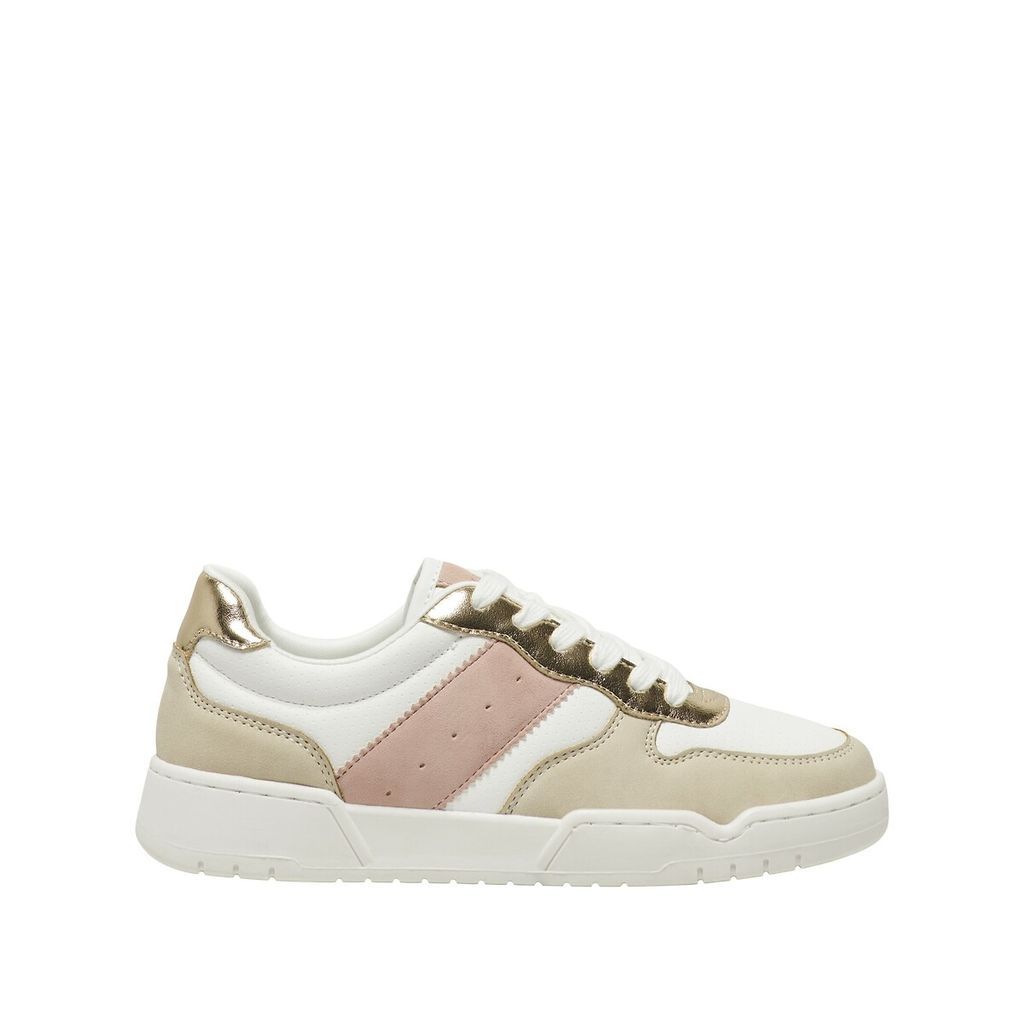 Swift Low Top Trainers