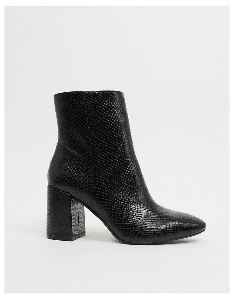 patent boot with block heel in black
